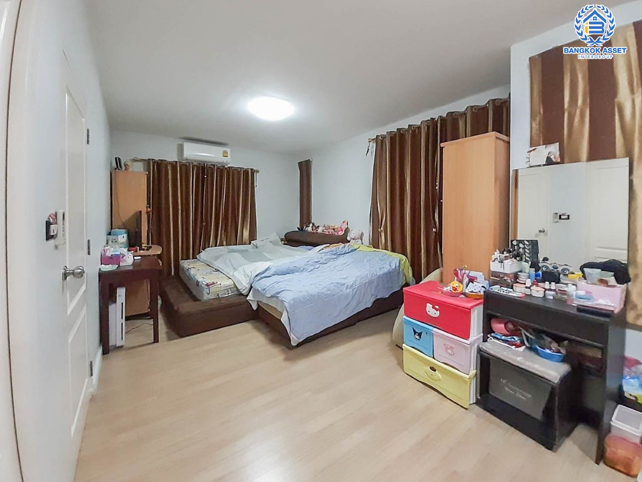 *****บ้านเดี่ยวมือสองย่านนนทบุรี ม.อินนิซิโอ1 ปิ่นเกล้า-วงแหวน เนื้อที่กว้างขวางมากถึง 64 ตร.ว. ฟังก์ชัน 3 ห้องนอน 2 ห้องน้ำ ที่จอดรถ 2 คัน บ้านจากแบรนด์ L&H โครงการตั้งบนทำเลเดินทางสะดวก ใกล้รถไฟฟ้าสายสีม่วง "สถานีตลาดบางใหญ่" และทางด่วน "ศรีรัช"